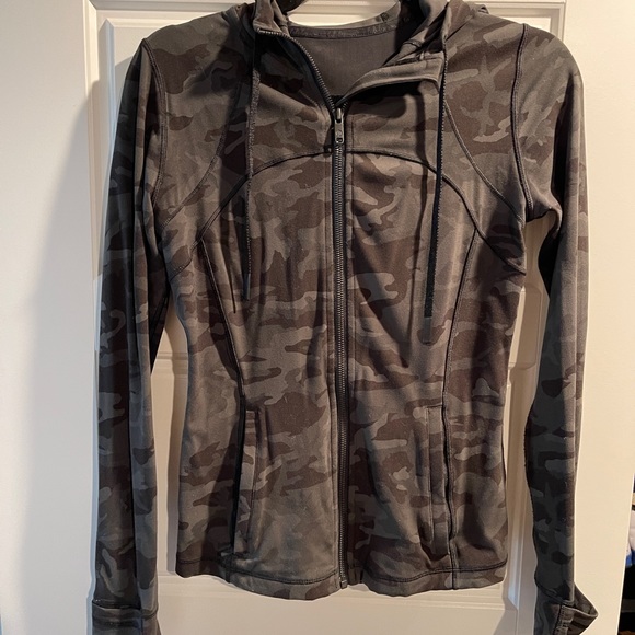 Lululemon Camp Define Hooded Jacket - Picture 3 of 5